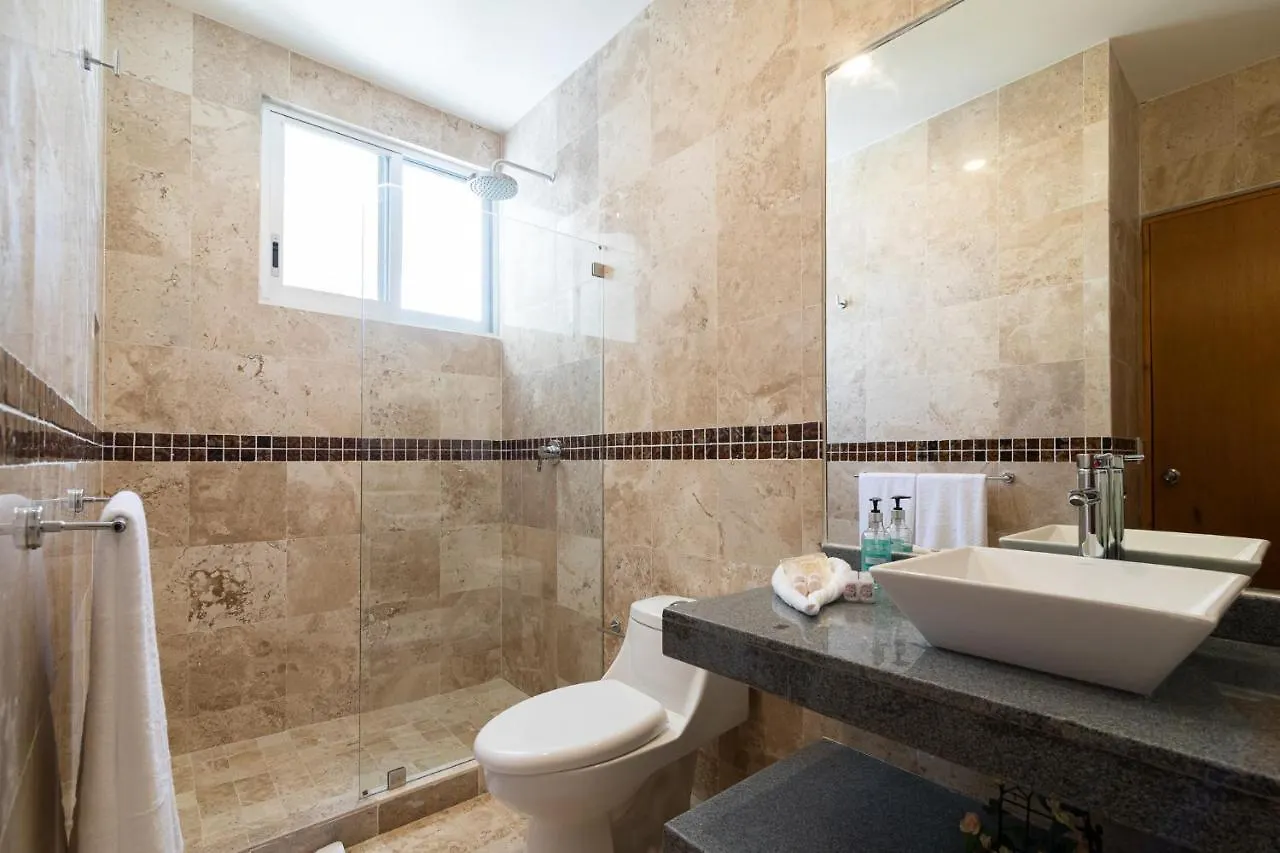 Kuyaan Coral Suites By Holiday In Playa Плая-дель-Кармен Апартаменты
